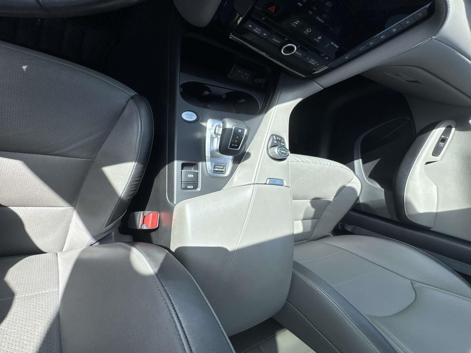 Certified Used 2023 Gray INFINITI LUXE image 28