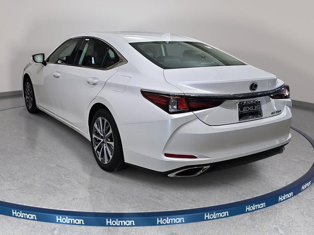 Used 2025 White Lexus 350 image 7