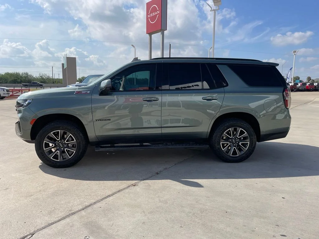 Used 2024 Green Chevrolet Z71 image 4