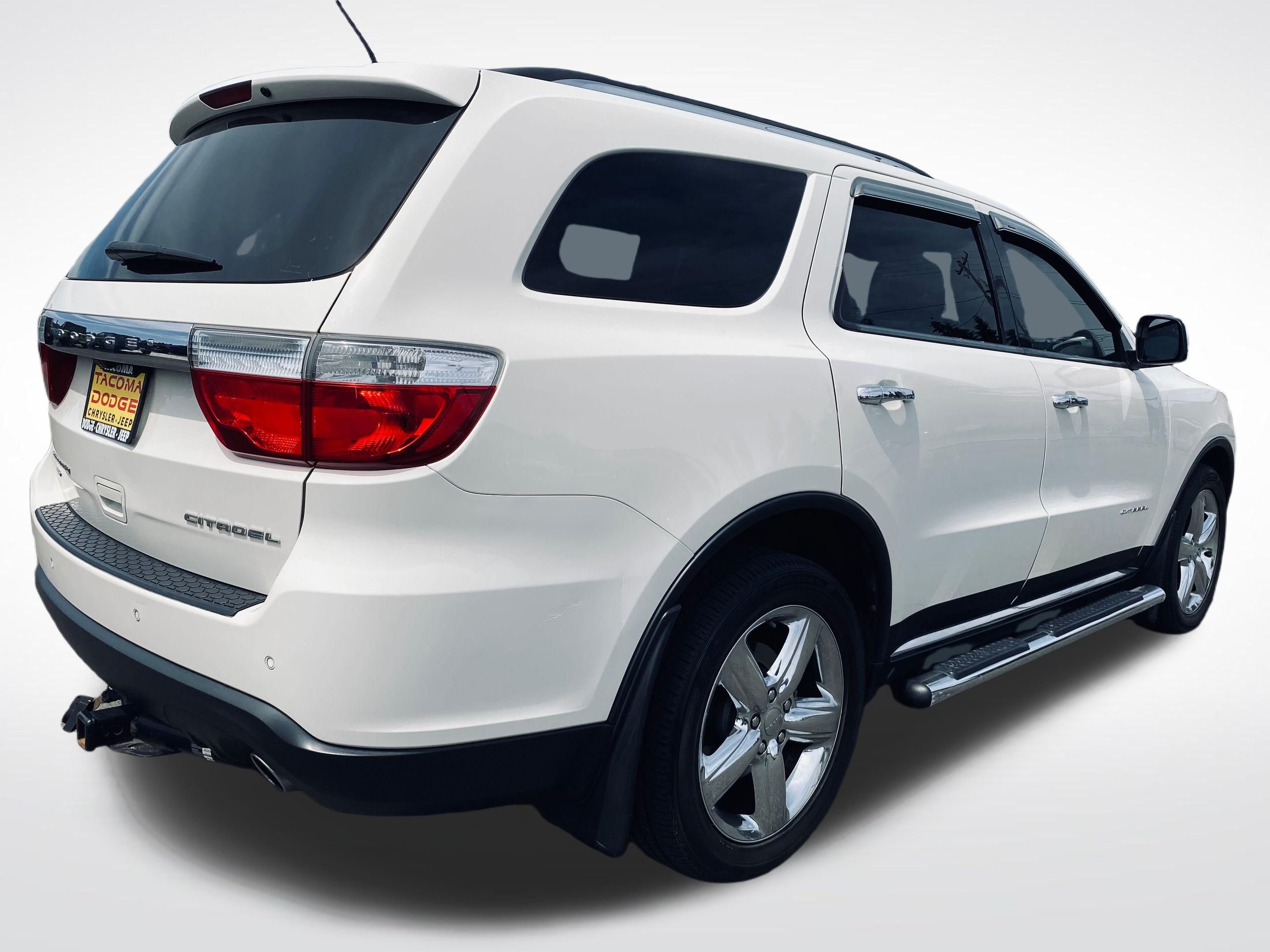 Used 2012 White Dodge Citadel image 5