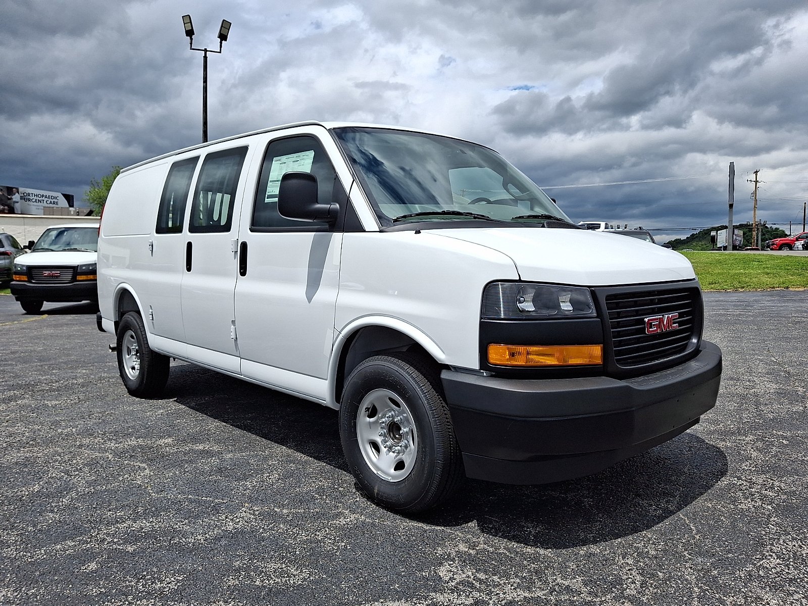 2026 GMC Savana 3500's photo