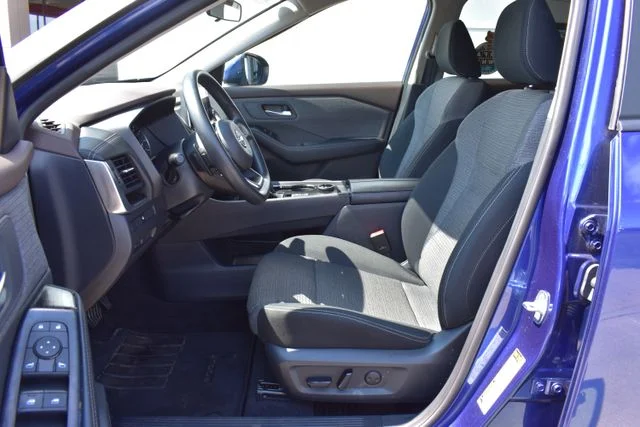 Used 2023 Blue Nissan SV image 11
