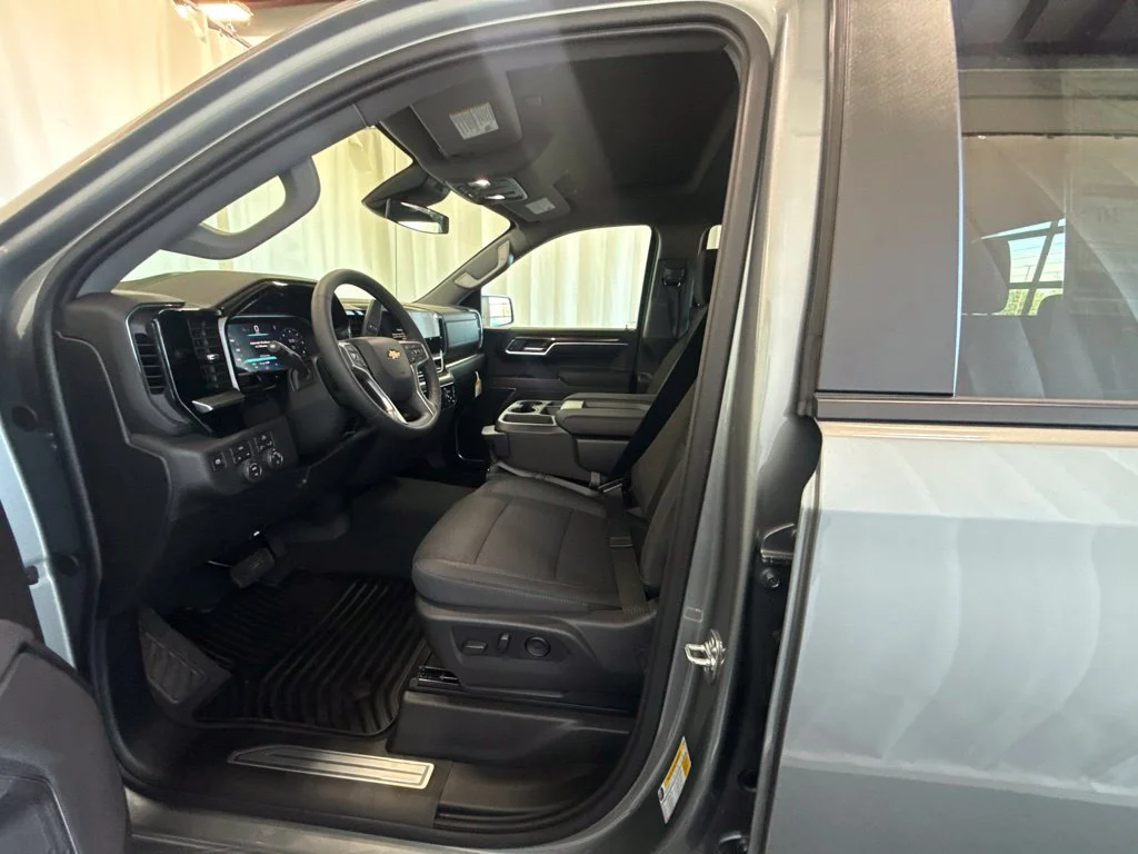 New 2026 Gray Chevrolet LT image 18
