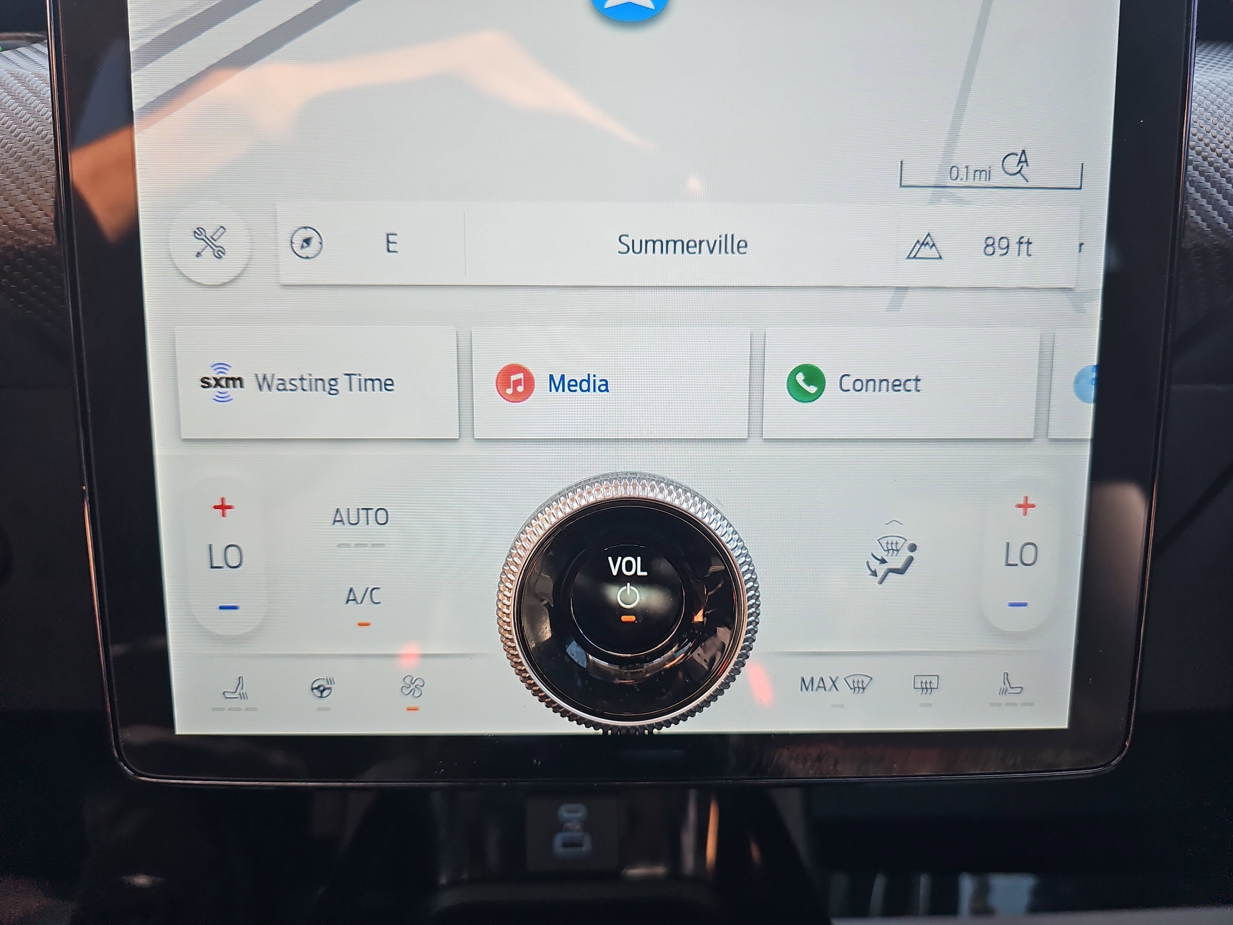 Used 2023 White Metallic Ford Premium image 20