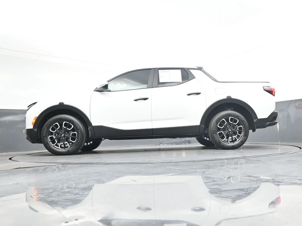 Used 2023 White Hyundai SEL image 45