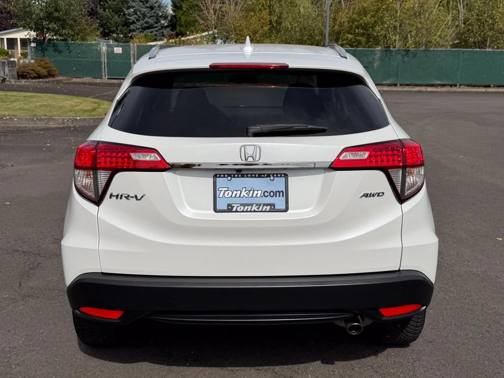 Used 2022 Platinum White Pearl Honda EX image 7