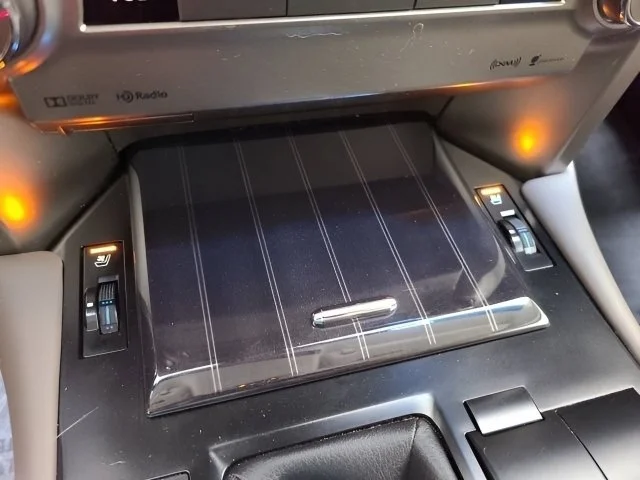 Used 2020 Starfire Pearl Lexus GX 460 Premium image 34