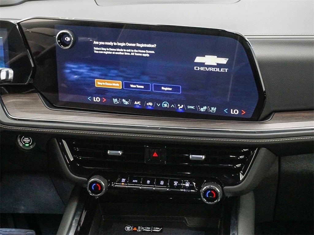 2026 Chevrolet Suburban Premier - Photo 15