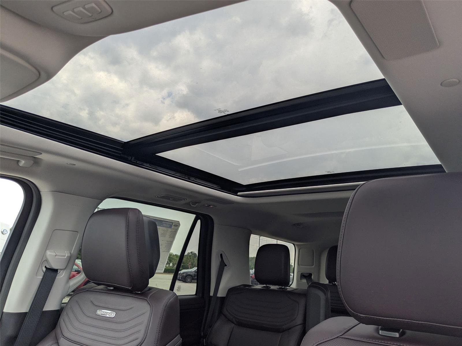 New 2026 Space Silver Metallic Ford Platinum® image 23