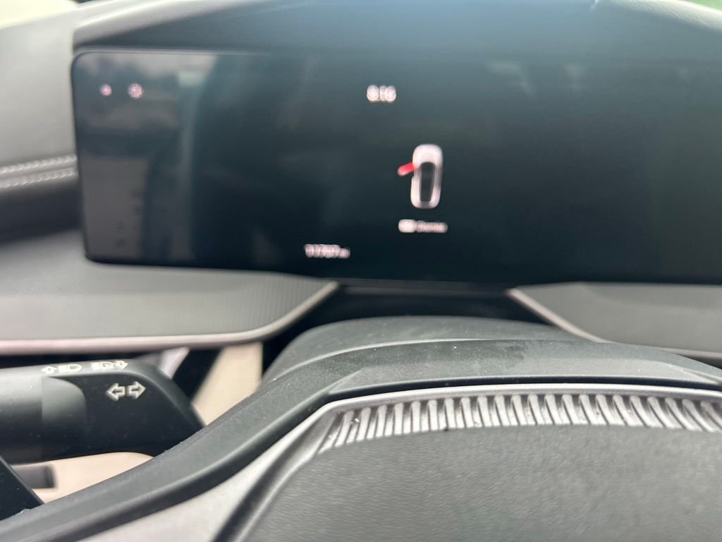 Used 2025 White Nissan SV image 15