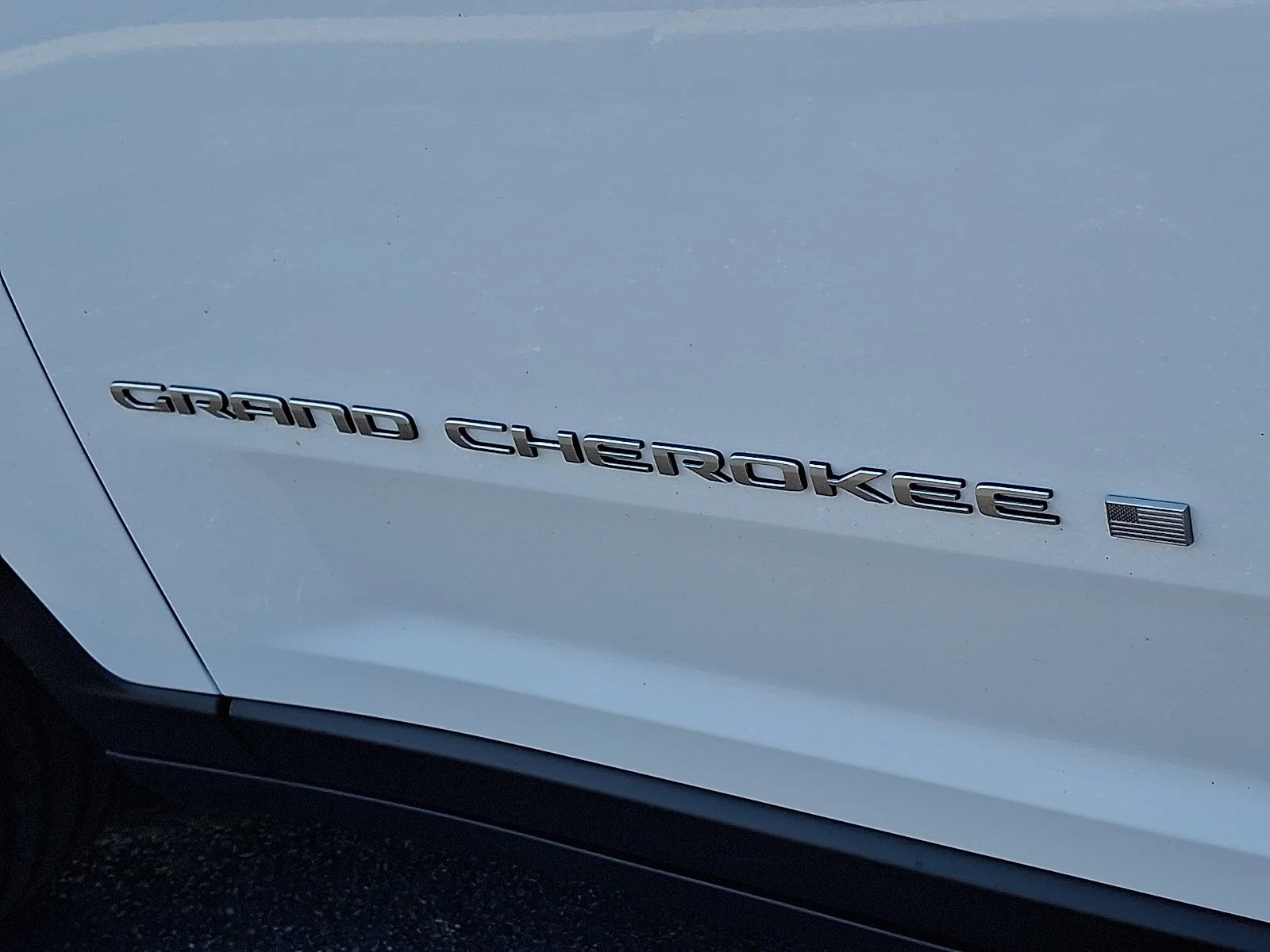 Certified Used 2025 Bright White Clearcoat Jeep Limited image 31