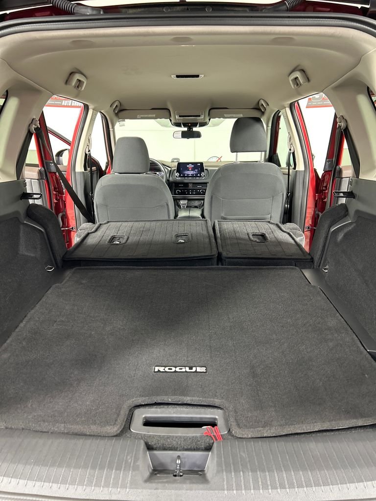 Used 2023 Red Nissan S image 20