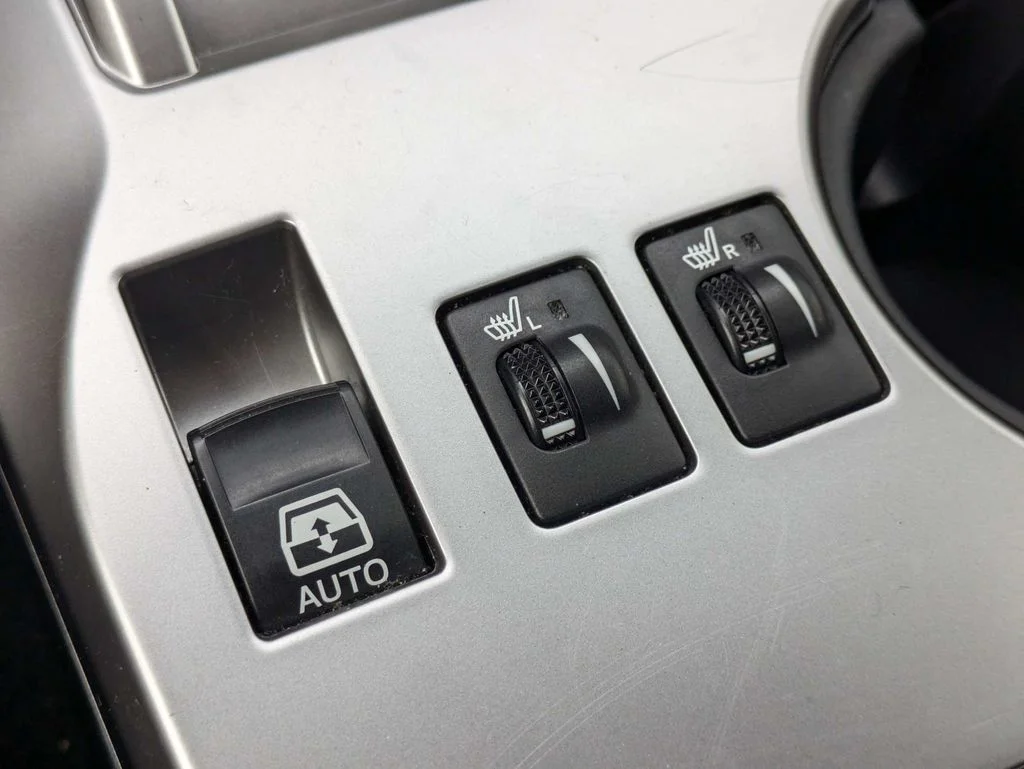 Used 2018 Magnetic Gray Metallic Toyota SR5 Premium image 23