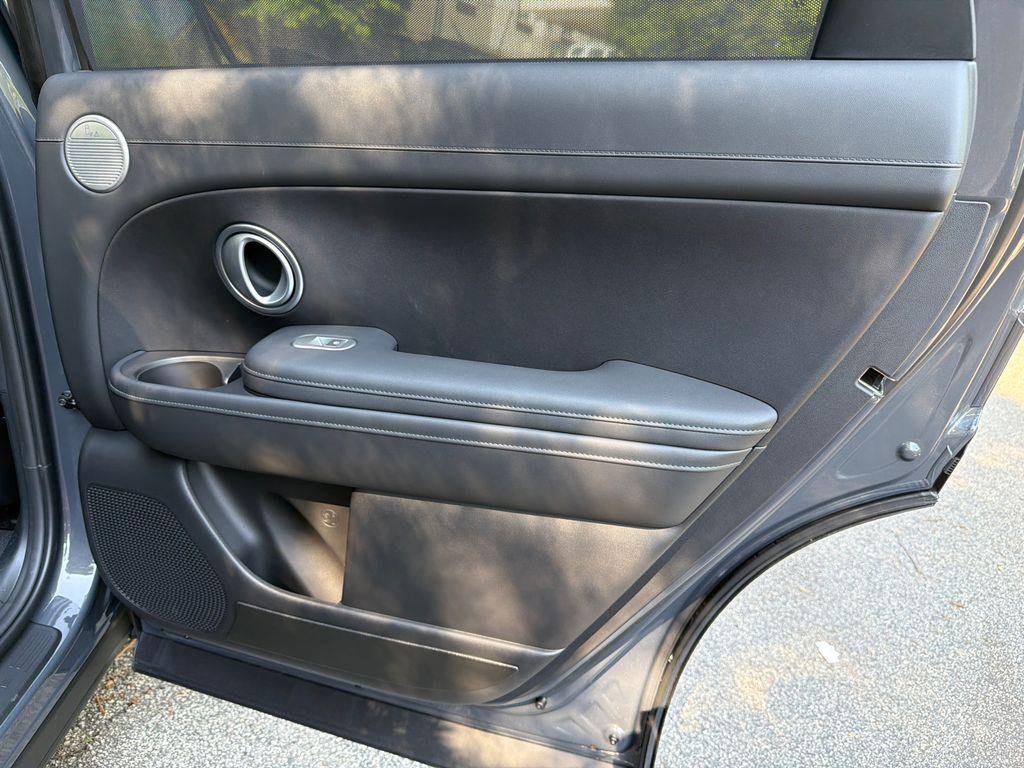 New 2026 Gray Hyundai Blue SEL 7P image 16