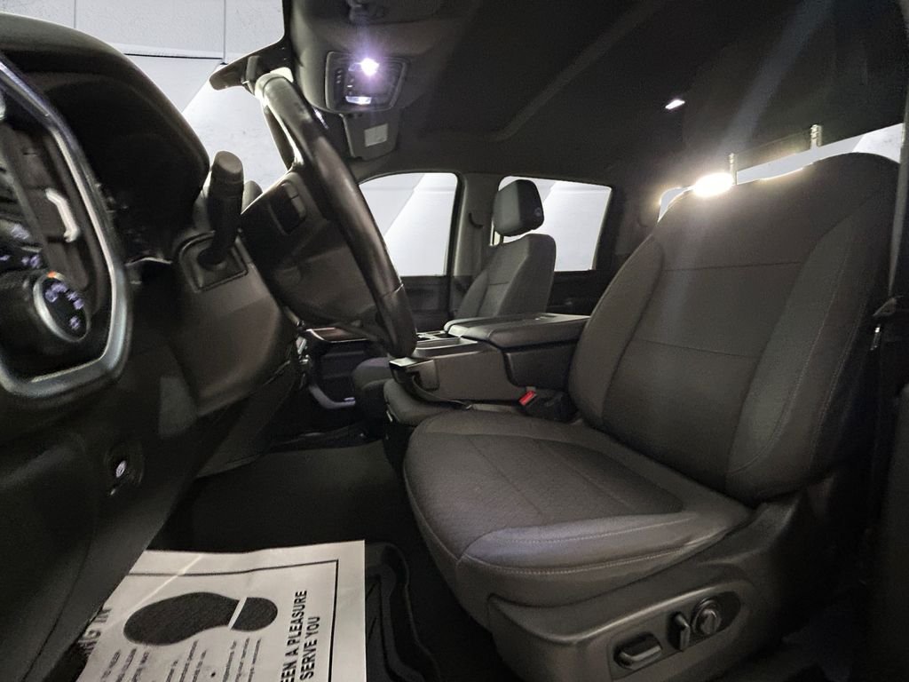 Used 2022 White Chevrolet LT image 8