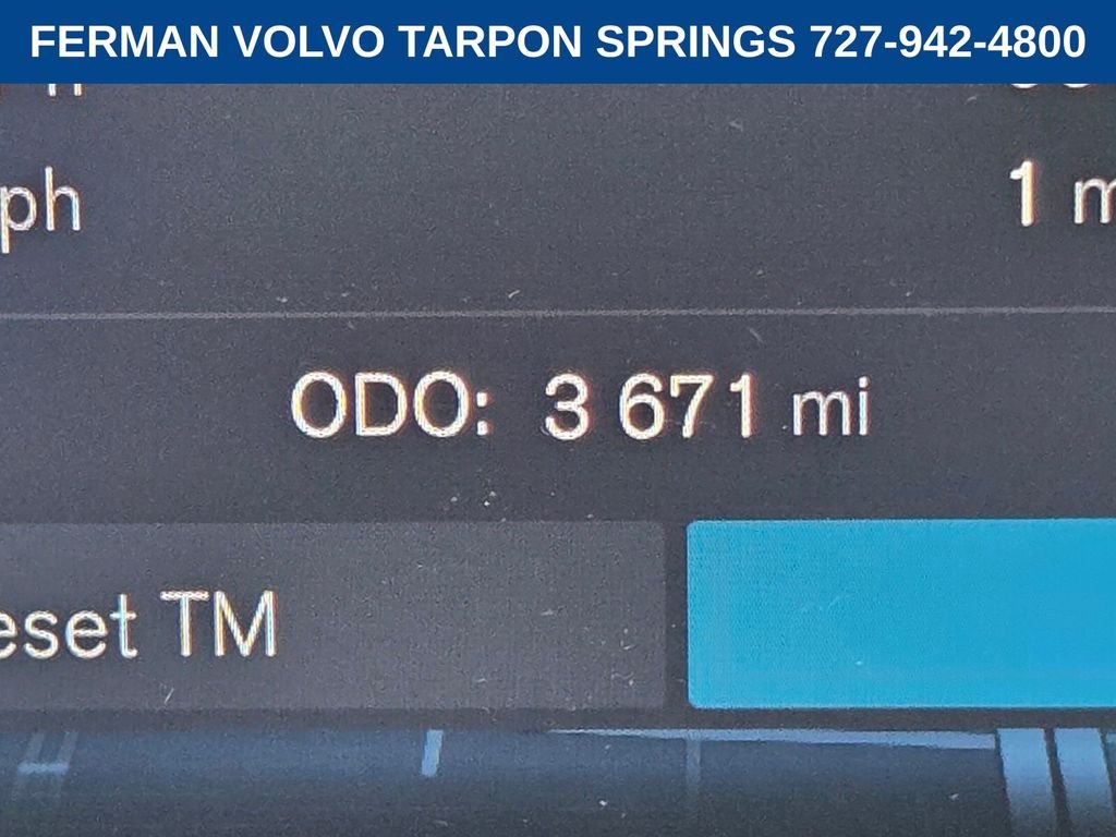 New 2026 Aurora Silver Volvo Core image 36