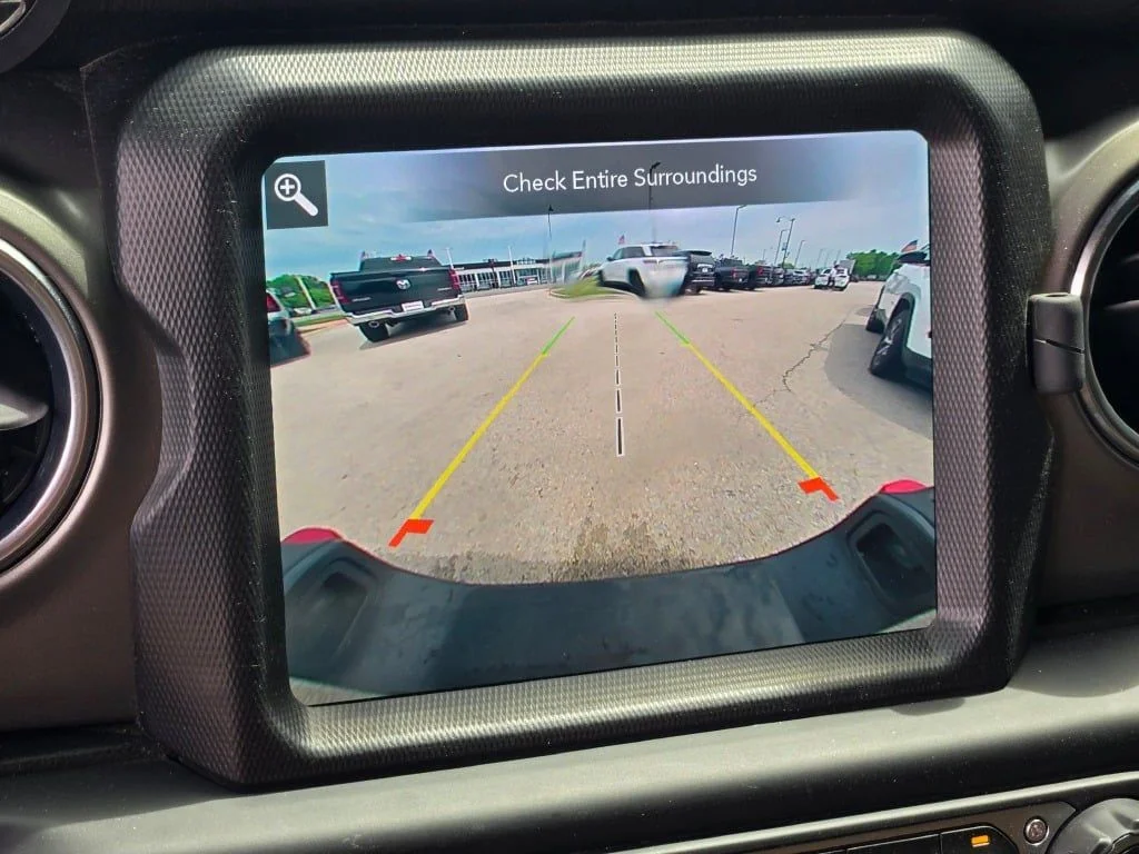 Used 2021 Gray Jeep Rubicon image 24