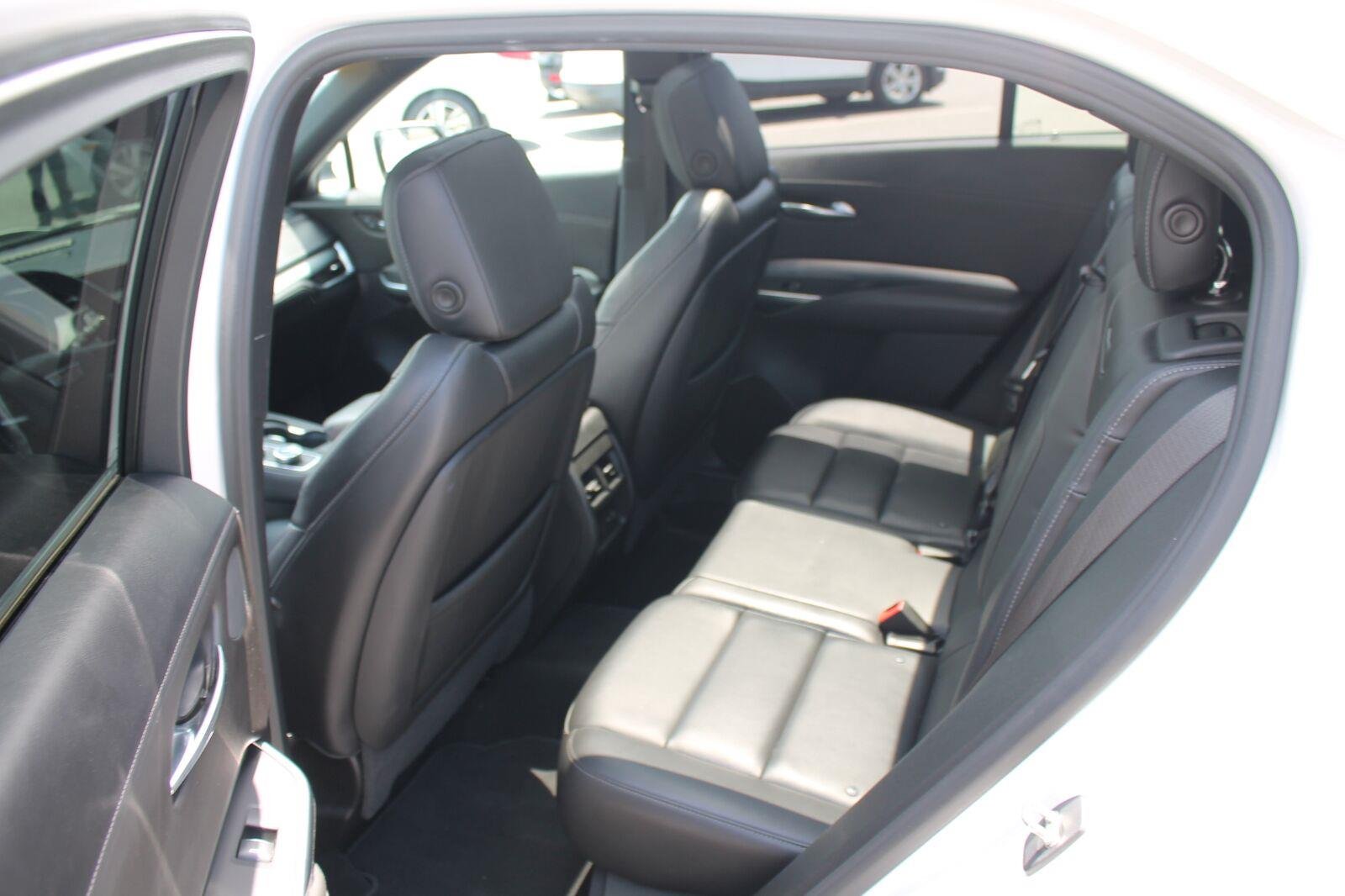 Used 2021 CRYSTAL WHITE TRICOAT Cadillac AWD Premium Luxury image 26