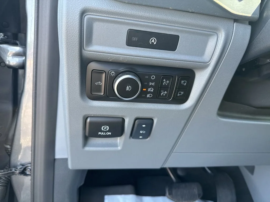 Used 2025 Gray Ford Lariat image 35