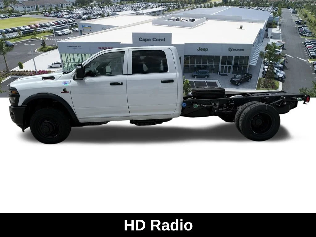 2025 RAM 3500 Chassis Tradesman - Photo 8