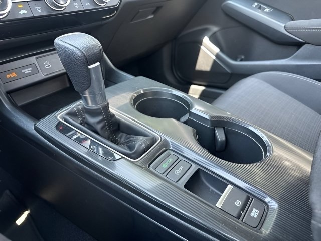 Used 2025 Meteorite Gray Metallic Honda LX image 20