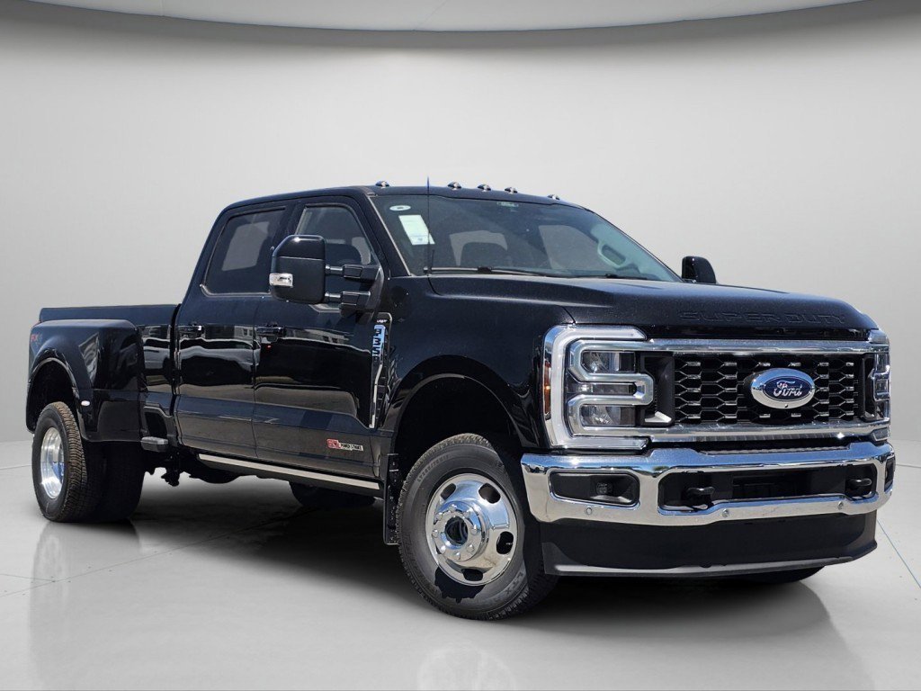 New 2026 Agate Black Metallic Ford LARIAT image 2