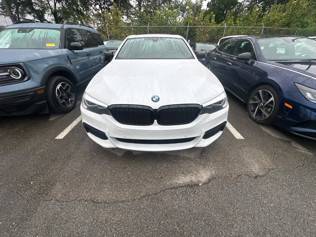Used 2018 White BMW 540i image 2