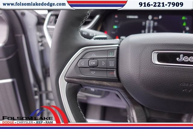 New 2024 Silver Zynith Exterior Paint Jeep 4xe image 13