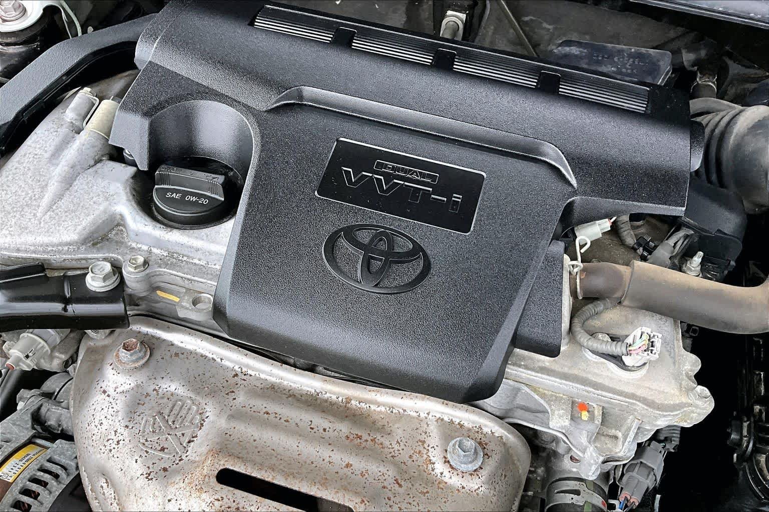 Used 2012 Classic Silver Metallic Toyota LE image 32