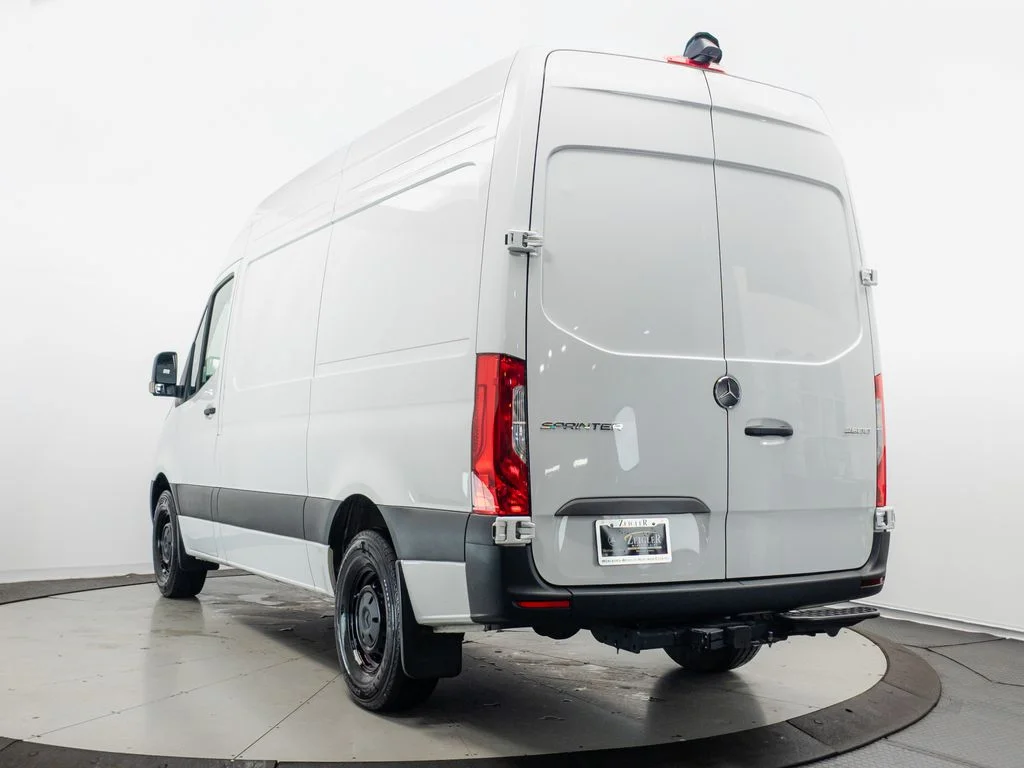 Used 2025 White Mercedes-Benz Cargo 144 WB image 16