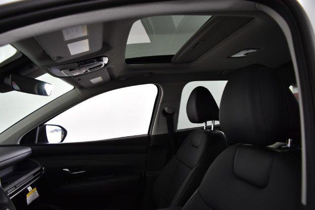 New 2026 White Hyundai SEL Premium AWD image 55