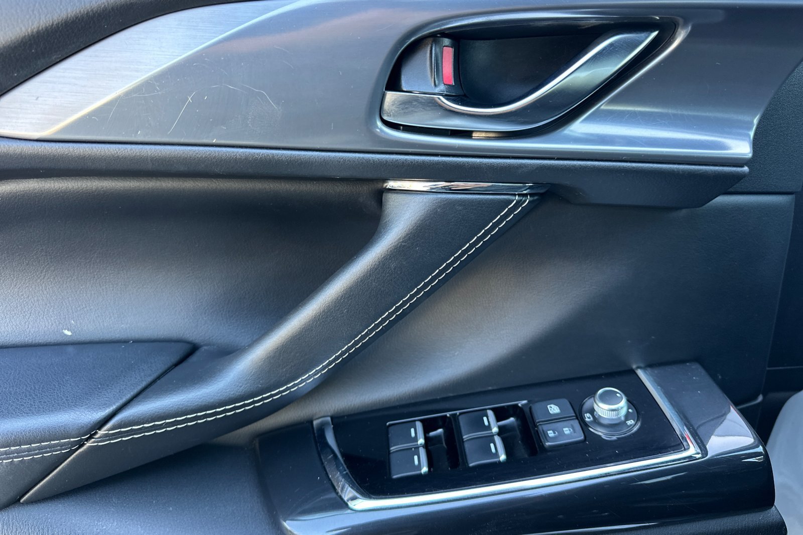 Used 2022 Sonic Silver Metallic Mazda Grand Touring image 11