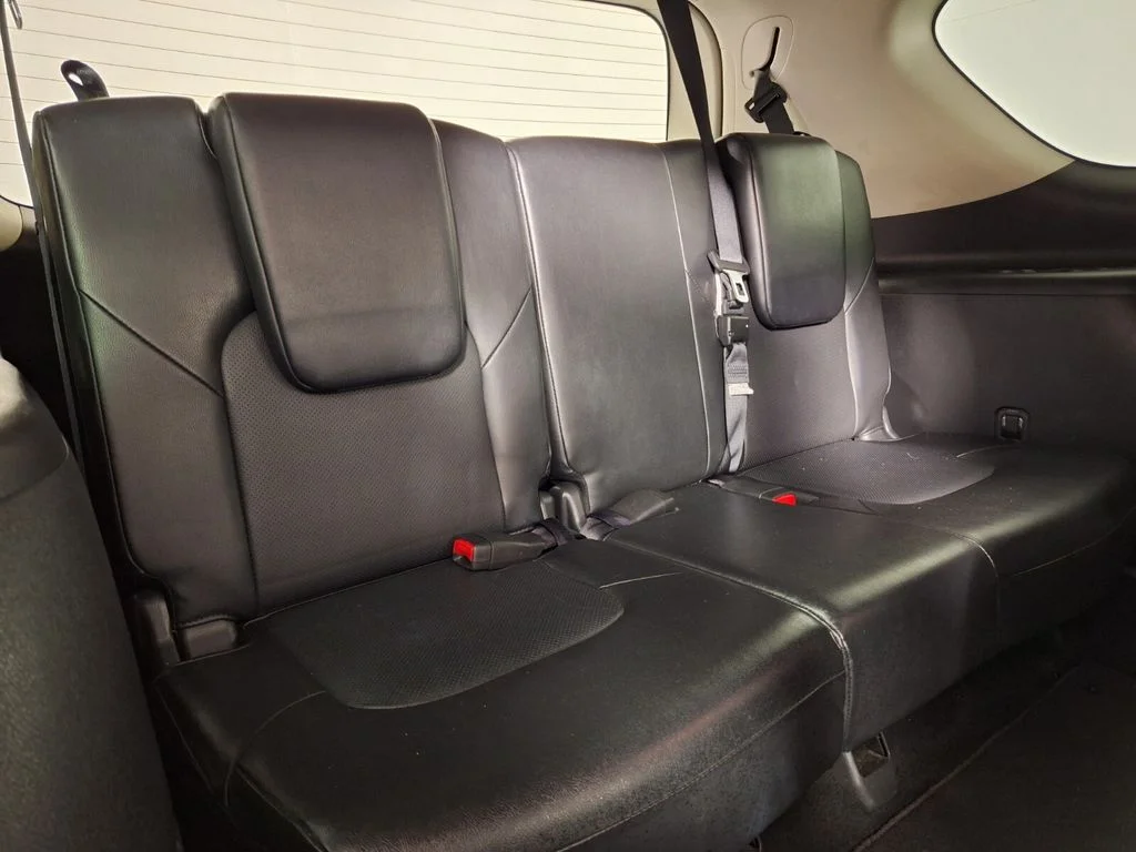 Used 2022 Blue Pearl Nissan SL image 32