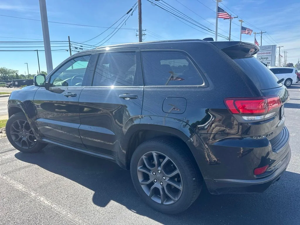 Used 2021 Black Jeep High Altitude image 12