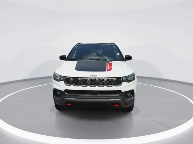 Used 2025 White Jeep Trailhawk image 3