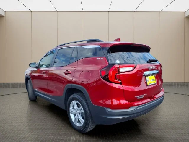 Used 2024 Red GMC SLE image 12