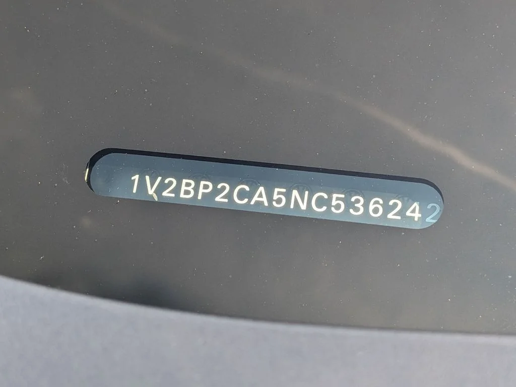 Used 2022  Volkswagen 2.0T SEL image 39