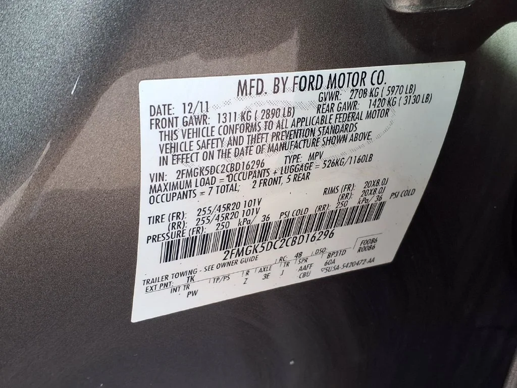 Used 2012 Gray Ford Limited image 25
