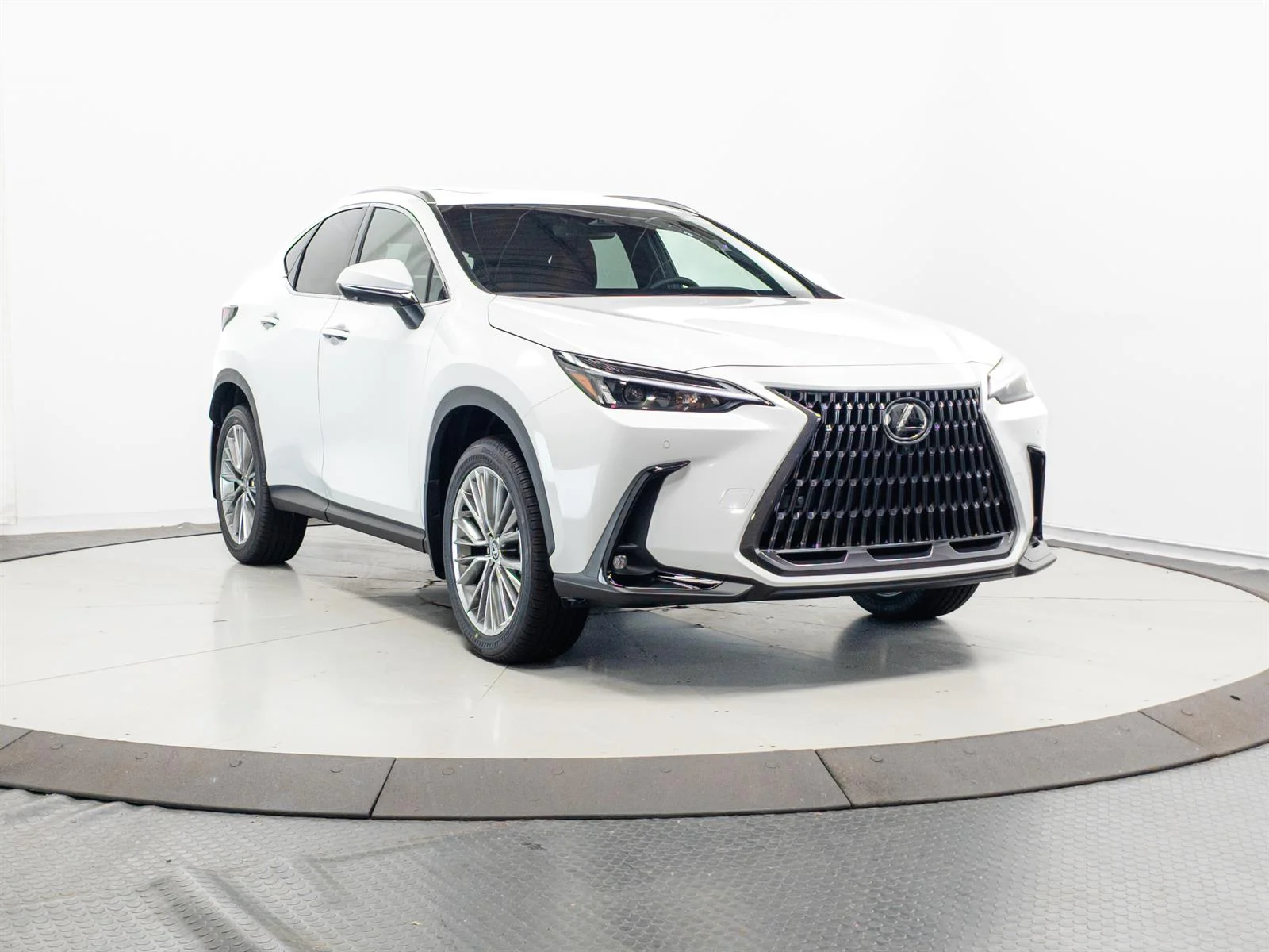 New 2026 Ultra White (083) Lexus Premium image 1