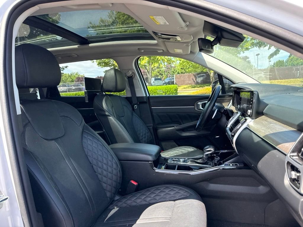 Used 2022 Glacial White Pearl Kia X-Line SX Prestige image 25