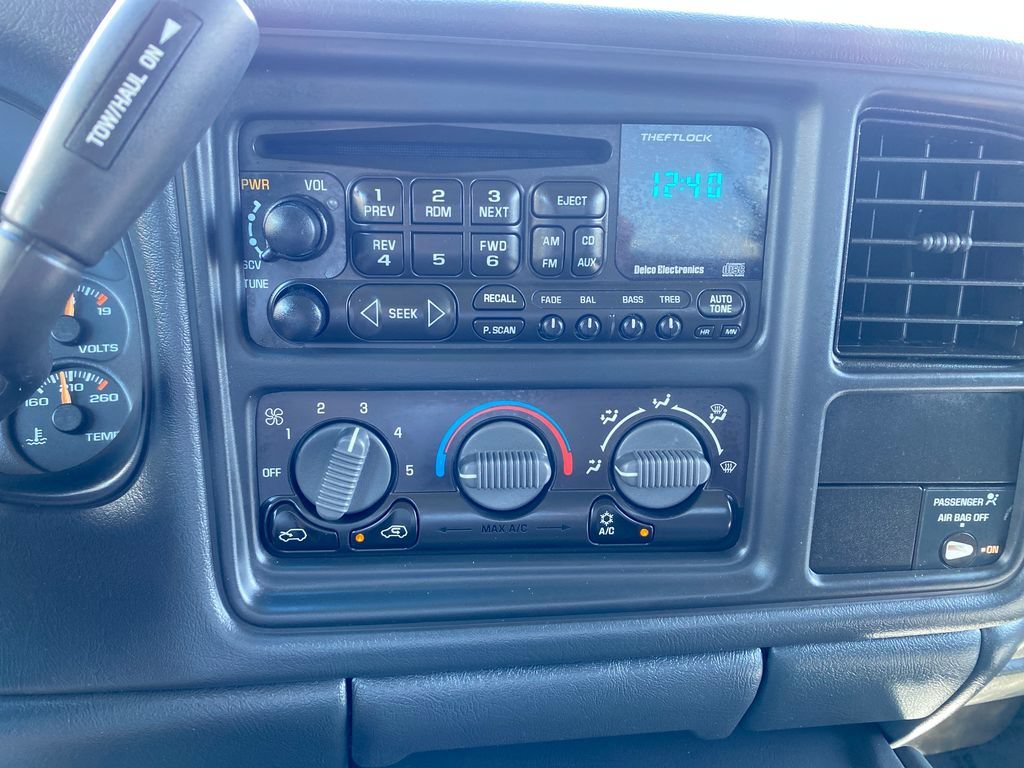 Used 2002 Onyx Black GMC SLE image 18
