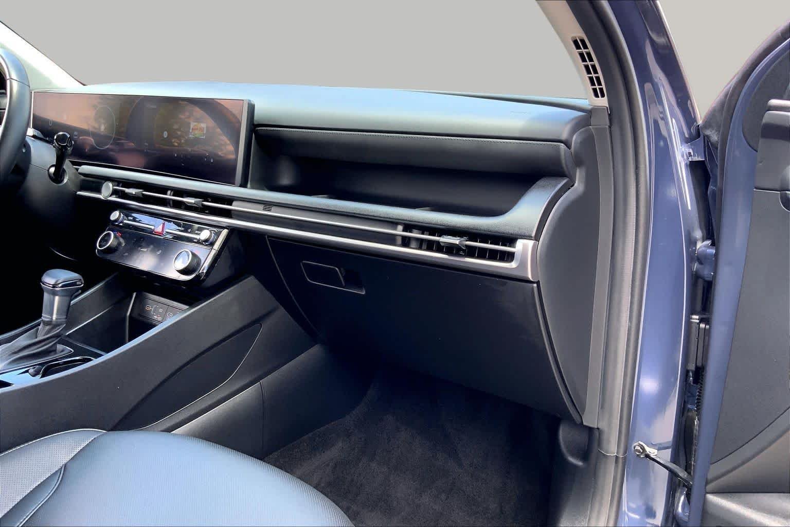Used 2025 Atlantis Blue Hyundai SEL Convenience image 19
