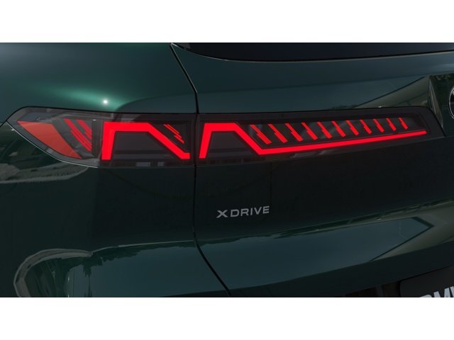 New 2027 Vancouver Green Metallic BMW  image 8