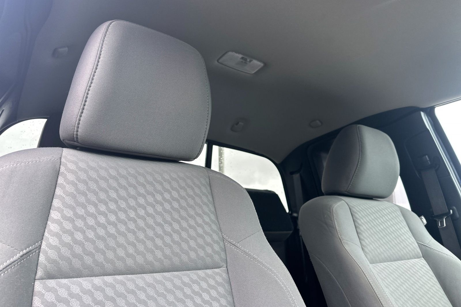 Used 2022 Blue Toyota SR5 image 16