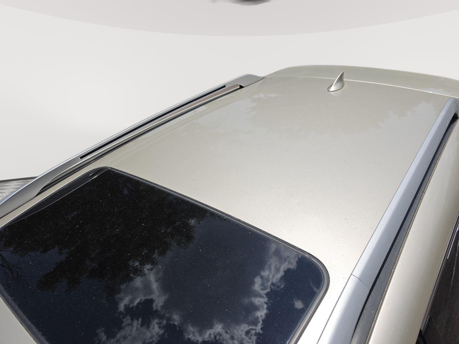 Used 2015 Satin Cashmere Metallic Lexus Base image 14