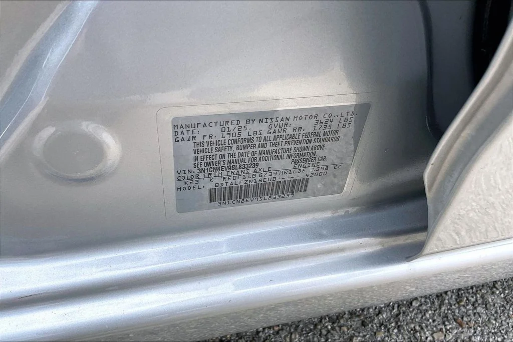 Used 2025 Silver Nissan 1.6 SV image 16