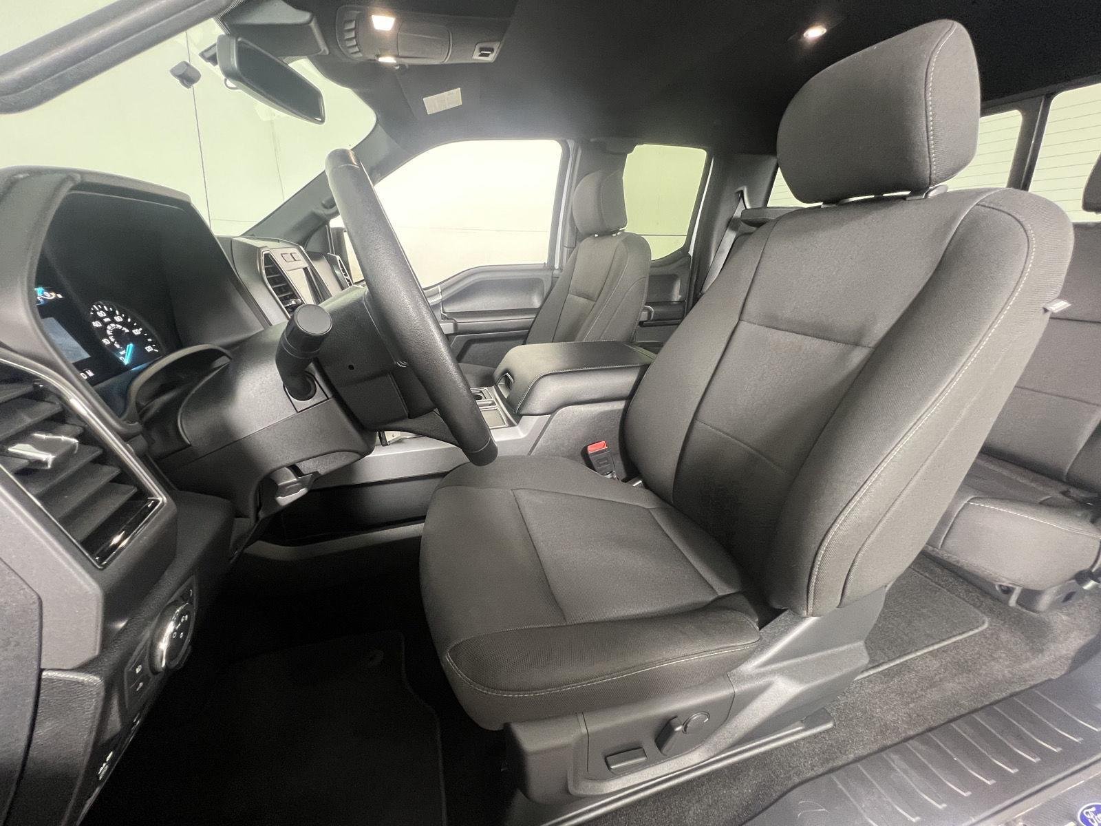Used 2019 Oxford White Ford XLT image 2