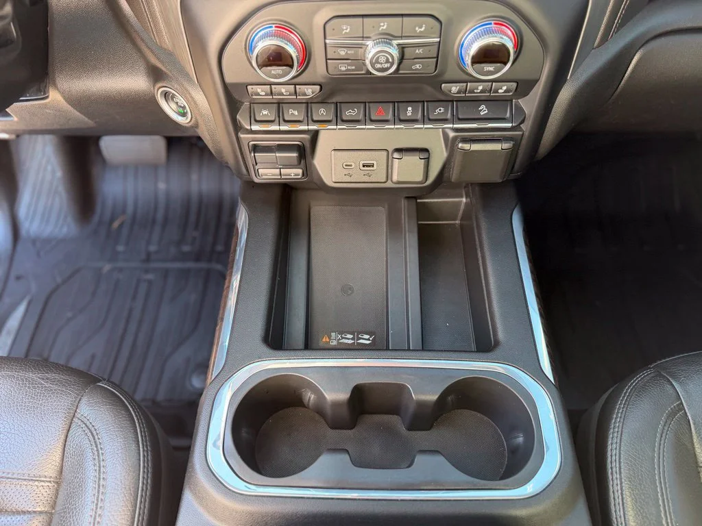 Used 2020 Gray GMC Denali image 29