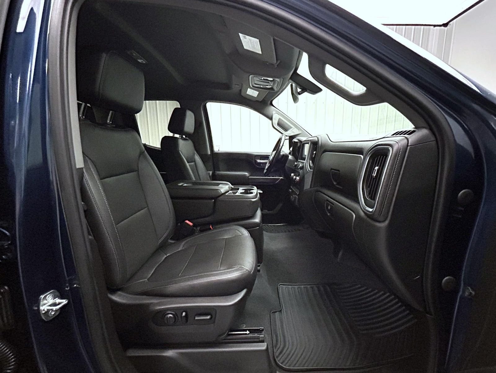 Used 2020 Blue Chevrolet LTZ image 15
