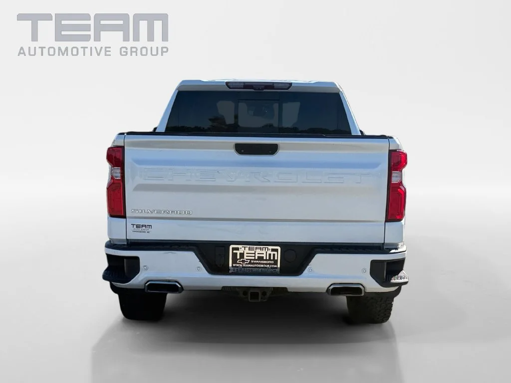 Used 2020 White Chevrolet High Country image 6